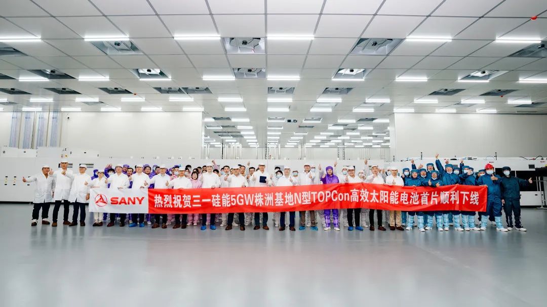 98ed5c2b-ed57-46de-bfd9-e18ab4123d6d.jpg