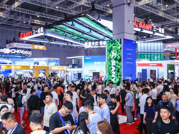 三一硅能闪耀2025 SNEC展，智能微网成焦点！